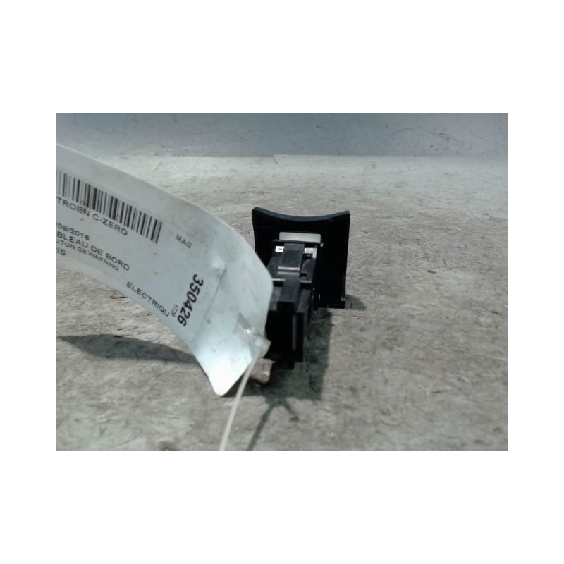 BOUTON DE WARNING CITROEN C-ZERO
