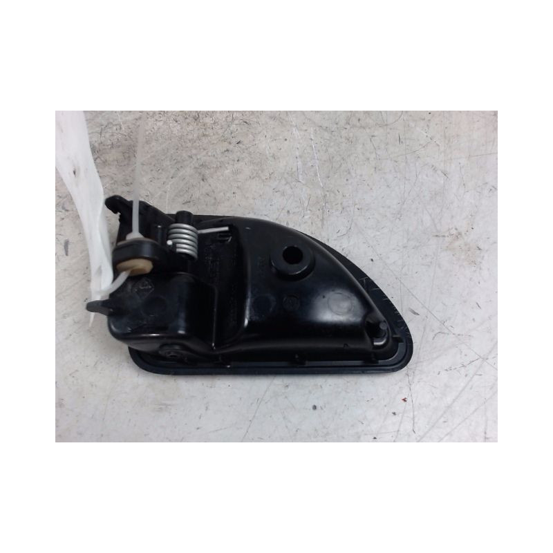 POIGNEE INTERIEURE PORTE AVANT DROIT RENAULT KANGOO 2003-2007
