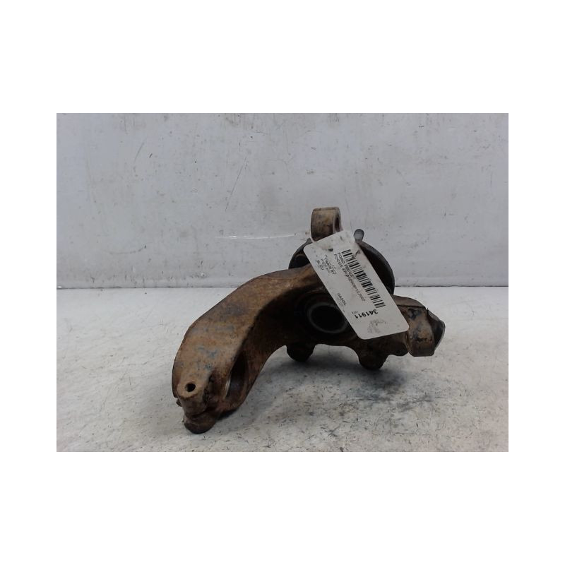 PIVOT AVANT DROIT FORD FOCUS SW 2005-2007