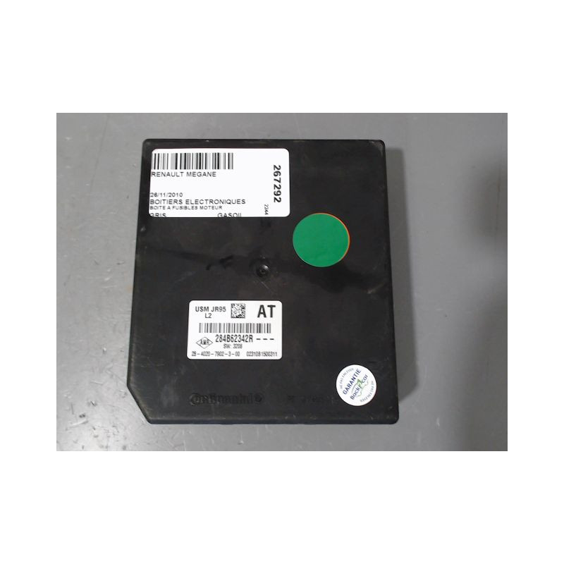 BOITE A FUSIBLES RENAULT MEGANE
