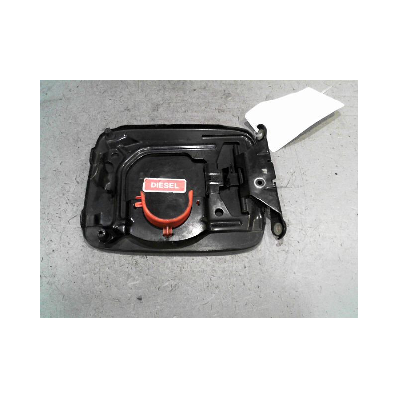 VOLET DE TRAPPE CARBURANT NISSAN PRIMERA