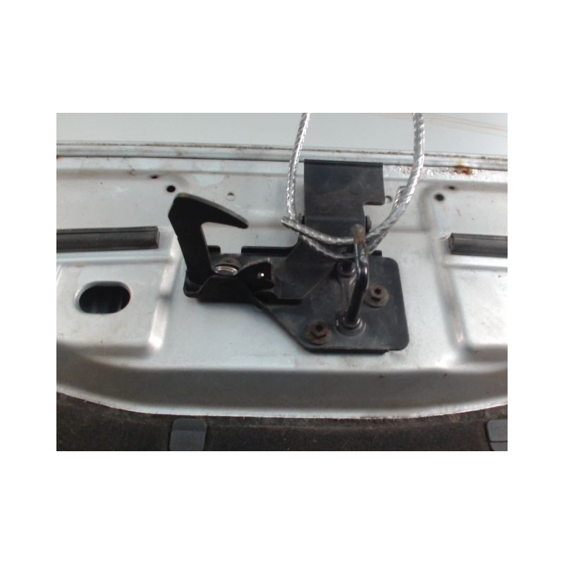 CAPOT VOLKSWAGEN POLO