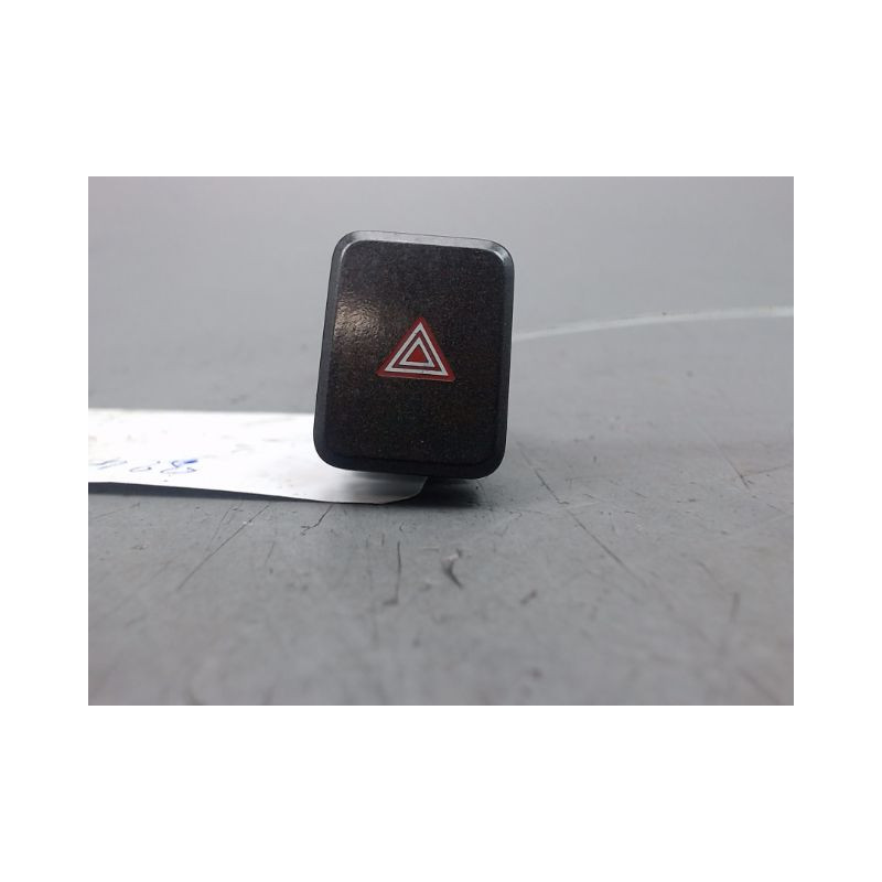 BOUTON DE WARNING TOYOTA AURIS I Phase 2 2010-2012