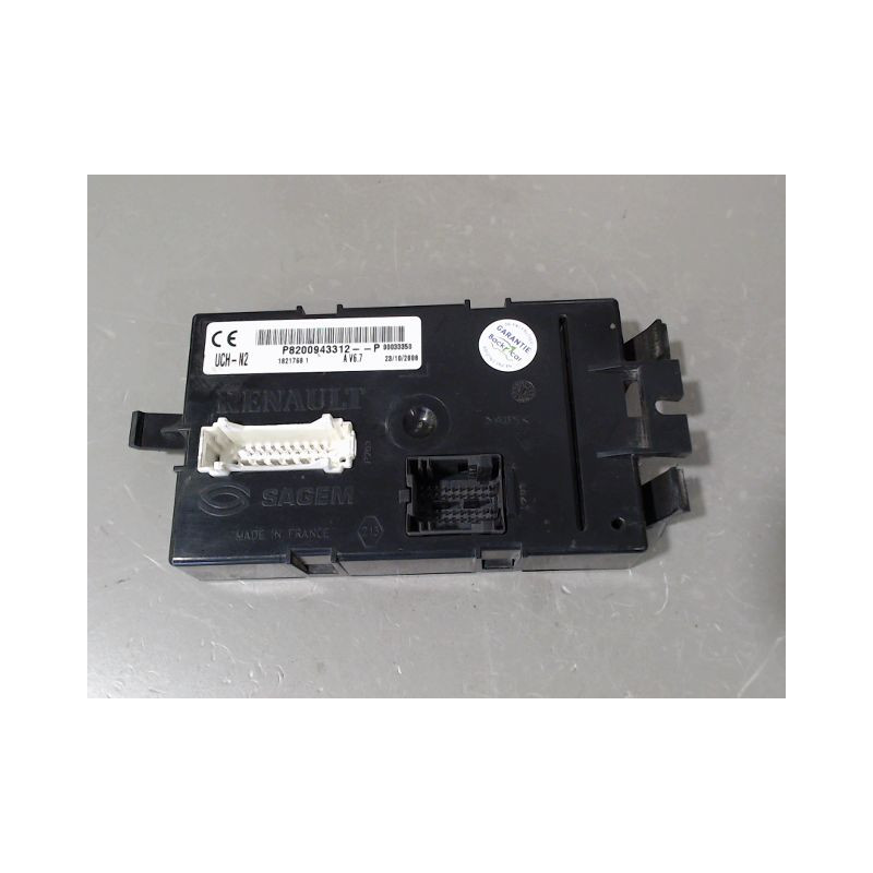 BOITIER GESTION HABITACLE RENAULT TRAFIC