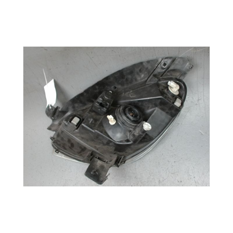 PHARE DROIT CITROEN XSARA PICASSO