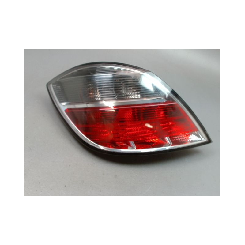 FEU ARRIERE GAUCHE  OPEL ASTRA III Phase 2 (H) 2007-2010