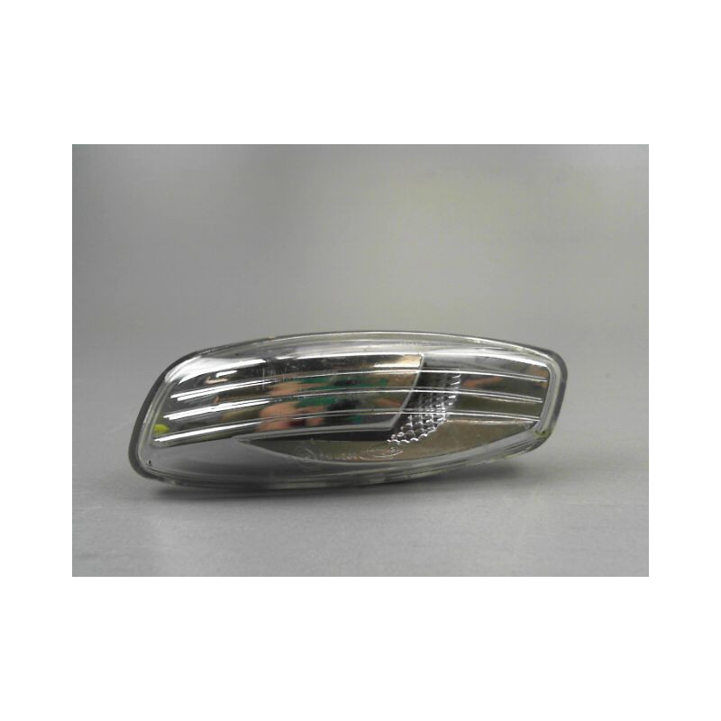 REPETITEUR AILE GAUCHE PEUGEOT 207