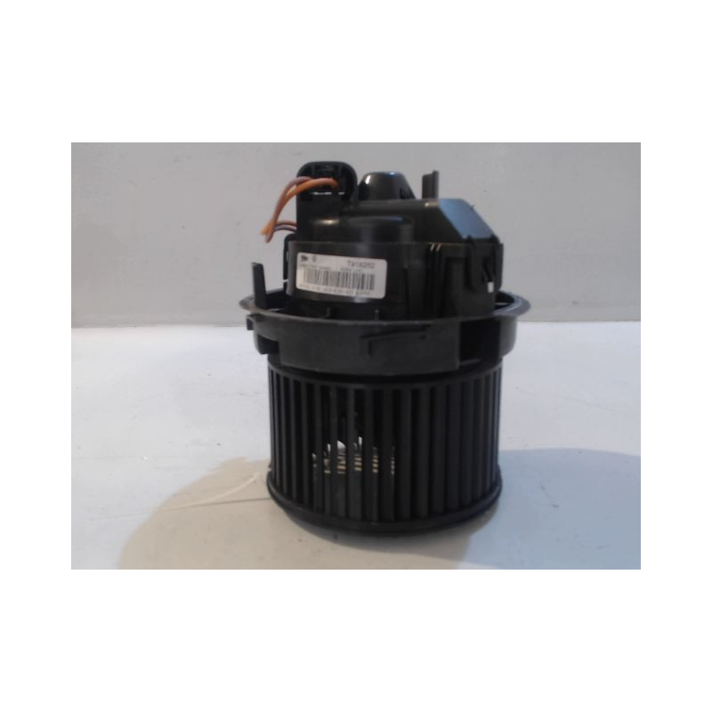 MOTEUR VENTILATEUR CHAUFFAGE PEUGEOT 108