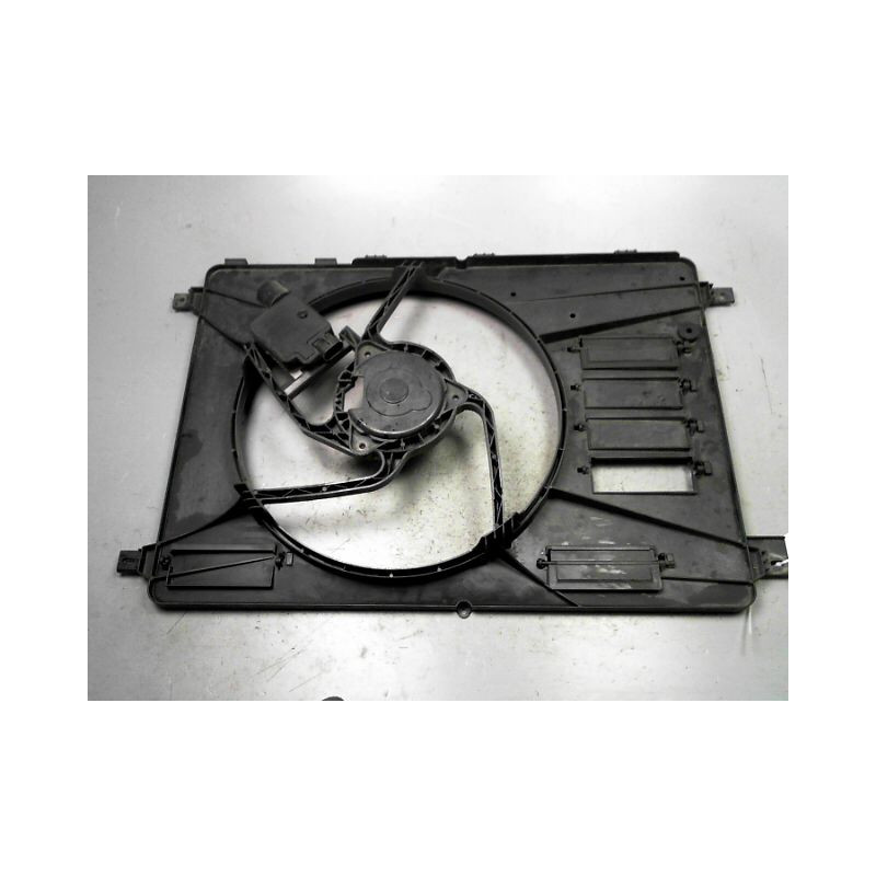 SUPPORT DE VENTILATEUR FORD MONDEO
