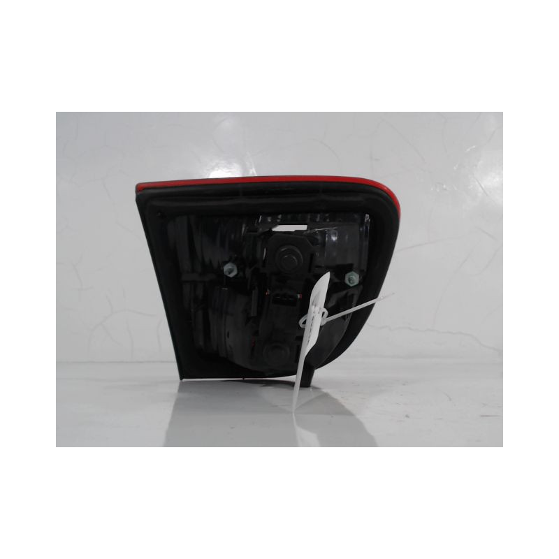 FEU ARRIERE INTERIEUR GAUCHE SEAT LEON 2005-
