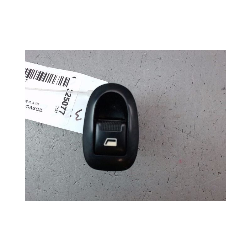 COMMANDE LEVE-GLACE PORTE AVD PEUGEOT 1007 2005-2010