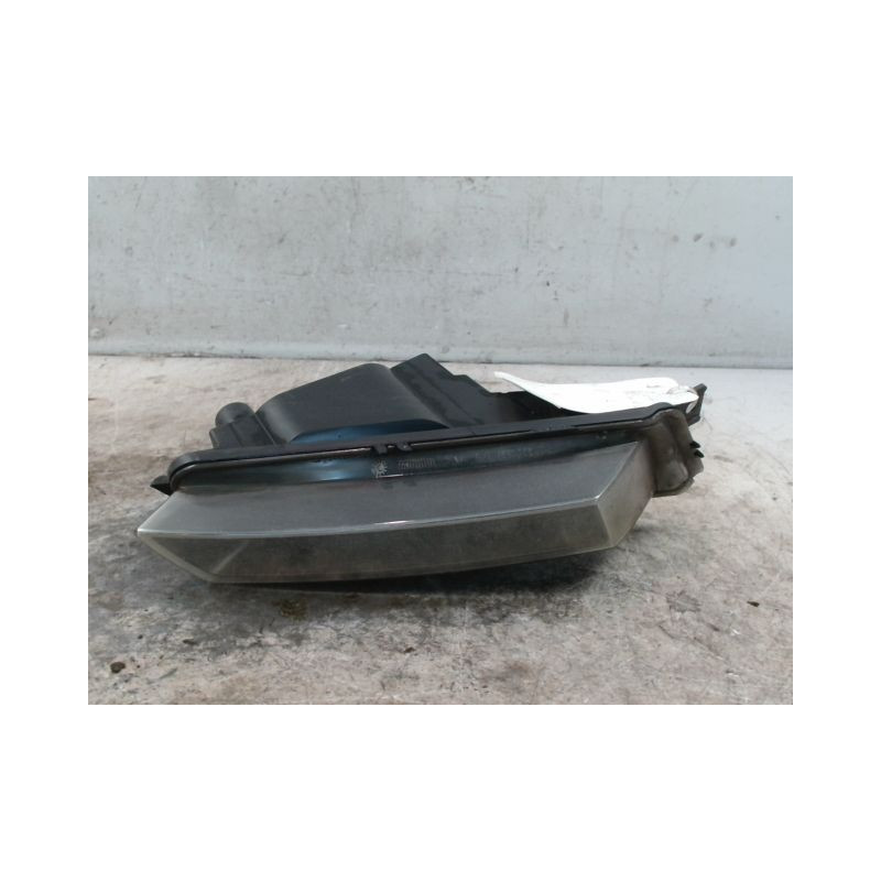PHARE ANTIBROUILLARD AVANT DROIT B.M.W. SERIE 1
