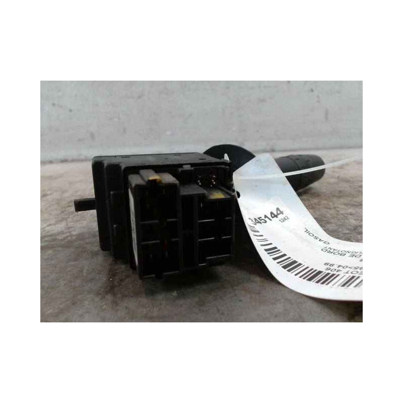 COMMANDE CLIGNOTANT PEUGEOT 406 95-99