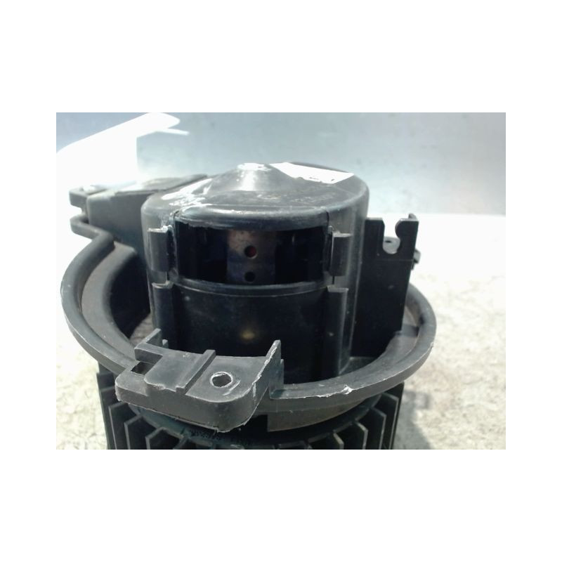 MOTEUR VENTILATEUR CHAUFFAGE PEUGEOT PARTNER -2002
