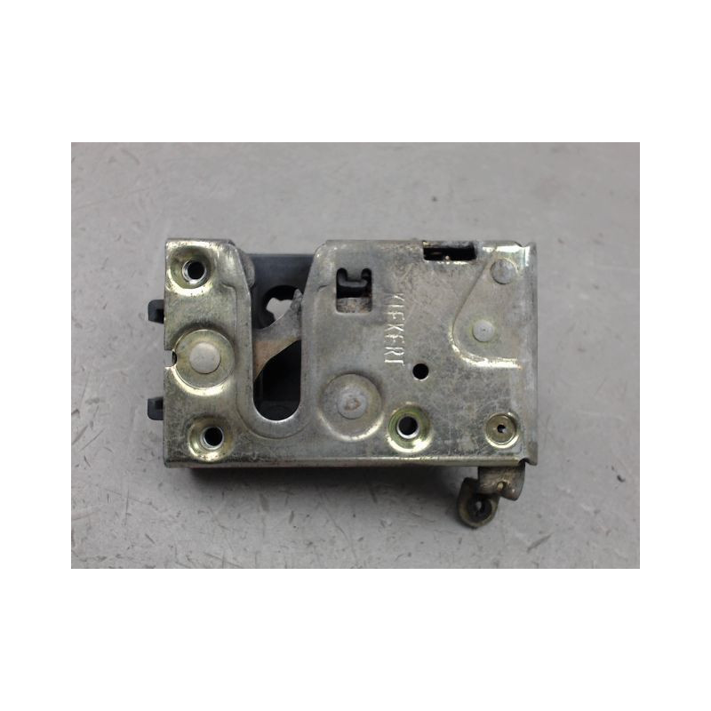 SYSTEME CONDAMNATION AVANT DROIT PEUGEOT 106