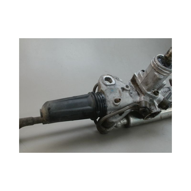 CREMAILLERE PEUGEOT 106