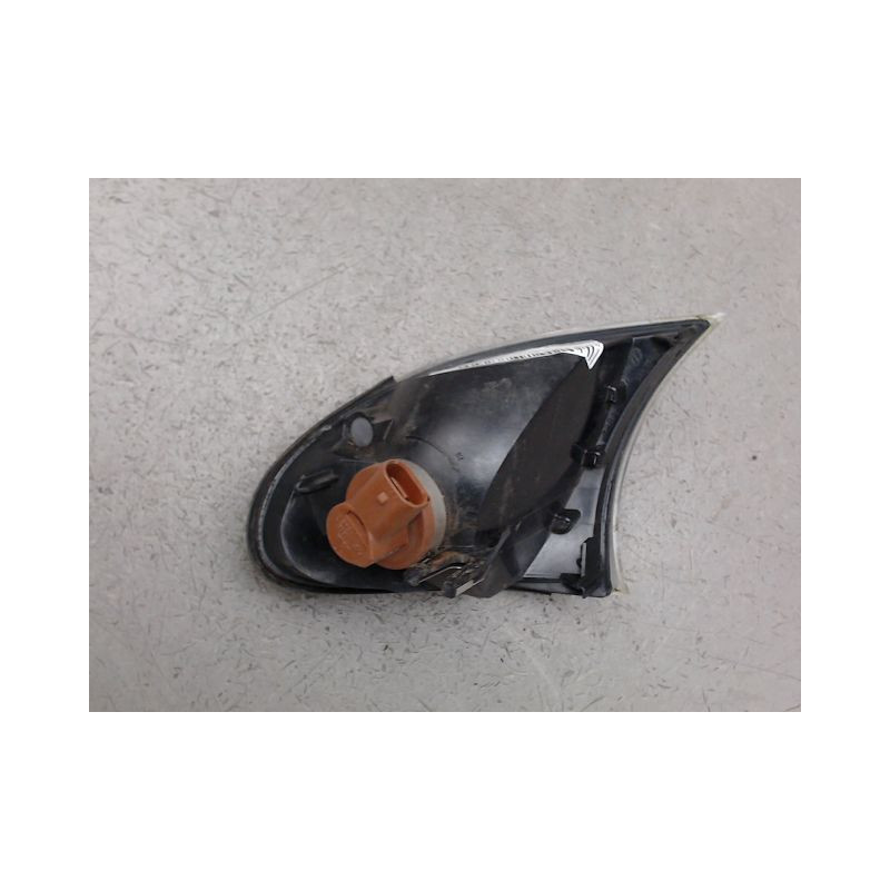 CLIGNOTANT DROIT B.M.W. SERIE 3