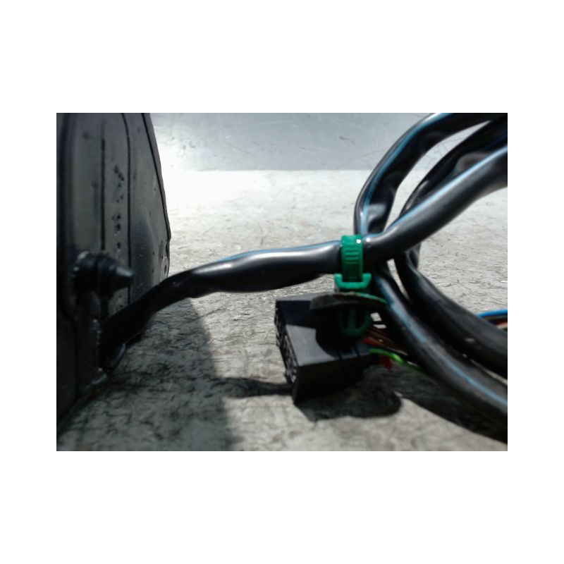 RETROVISEUR EXTERIEUR ELECTRIQUE GAUCHE VOLKSWAGEN PASSAT 2005-