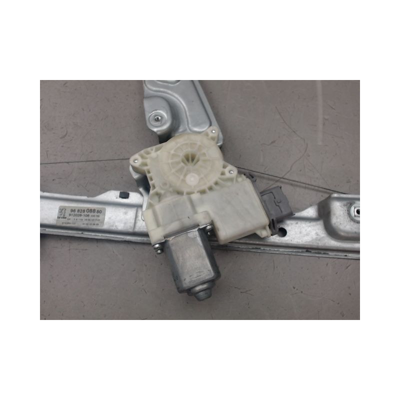 MECANISME LEVE-GLACE AVANT DROIT PEUGEOT 3008