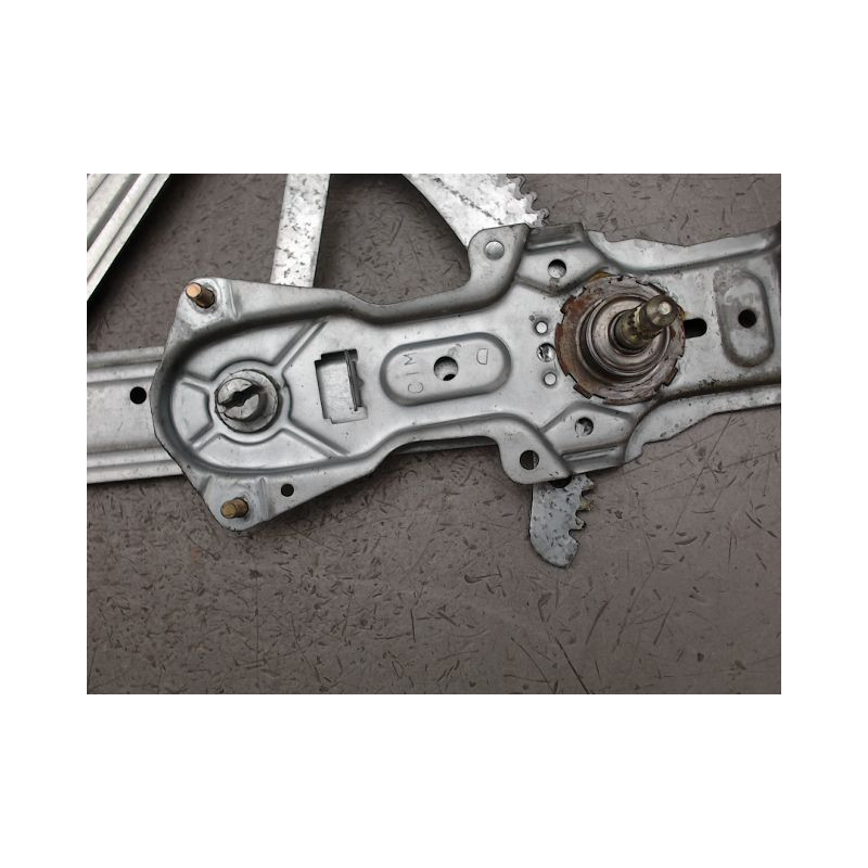 MECANISME LEVE-GLACE ARRIERE DROIT PEUGEOT 205