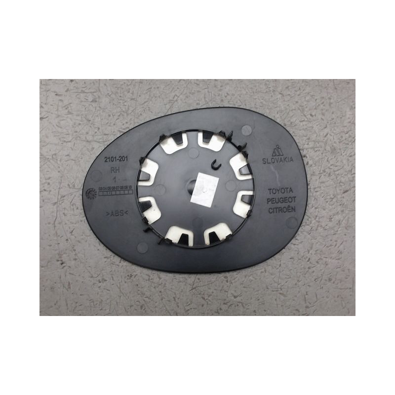 GLACE RETROVISEUR EXT D PEUGEOT 107