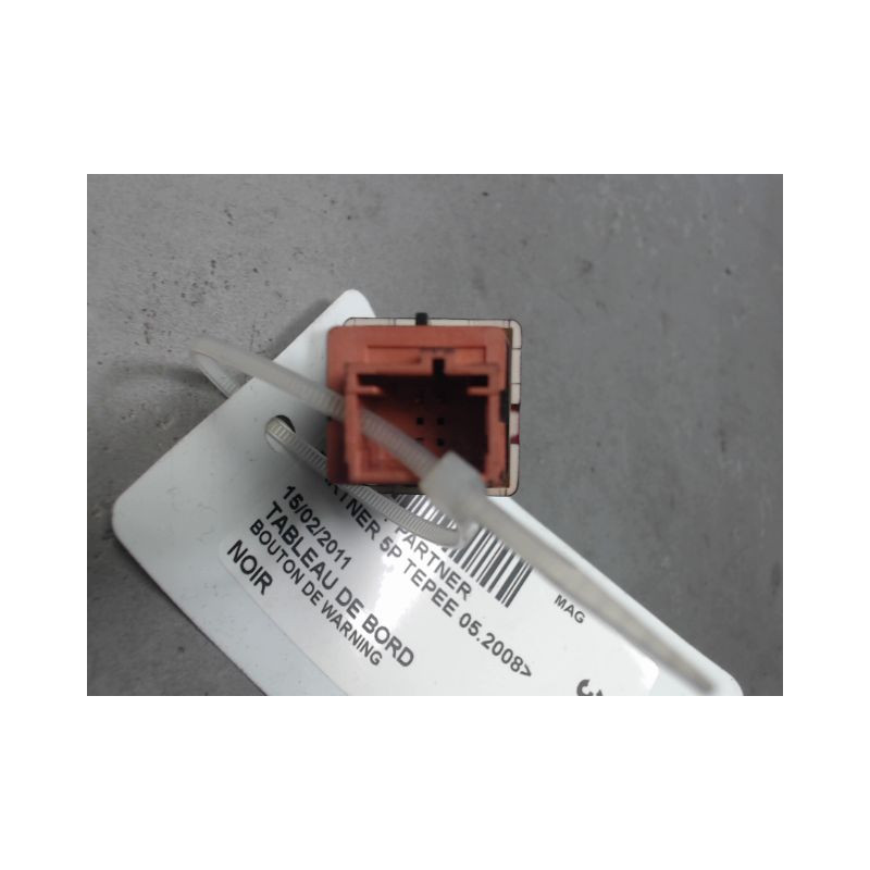 BOUTON DE WARNING PEUGEOT PARTNER TEPEE 2008-