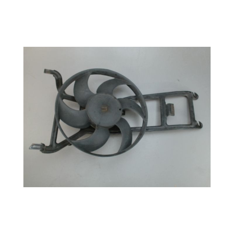 MOTEUR VENTILATEUR RADIATEUR PEUGEOT 106