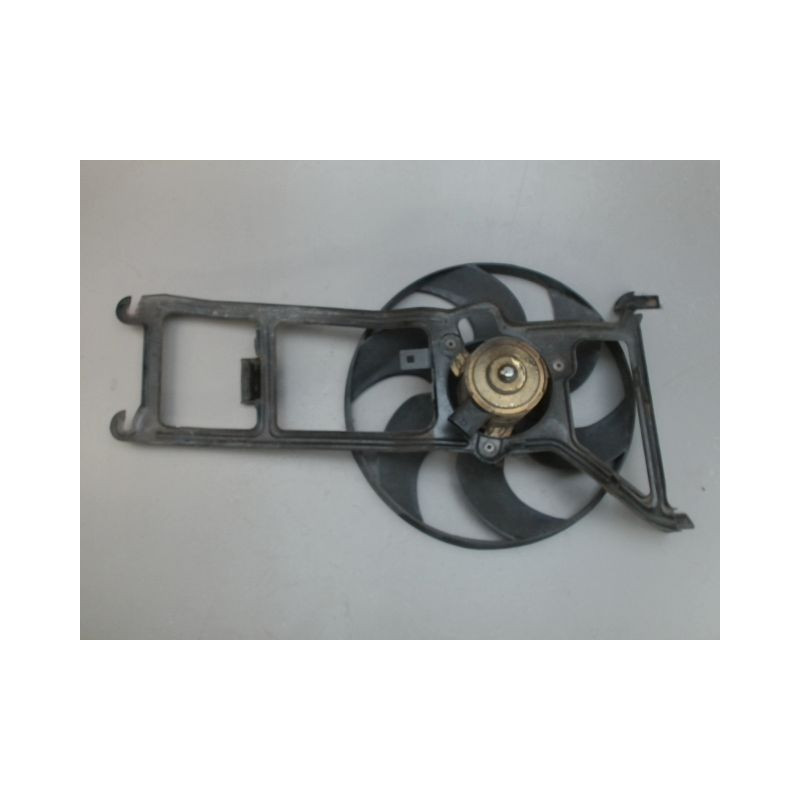 MOTEUR VENTILATEUR RADIATEUR PEUGEOT 106