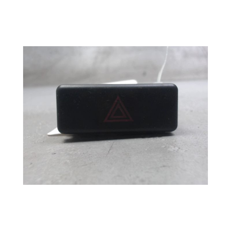 BOUTON DE WARNING B.M.W. SERIE 5