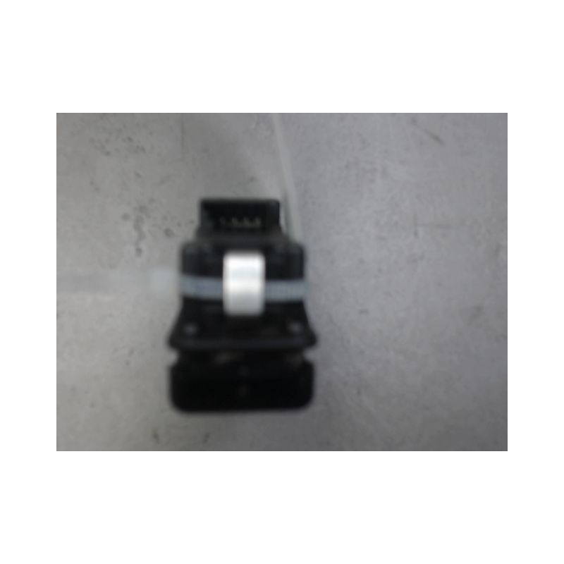 BOUTON DE WARNING B.M.W. SERIE 5