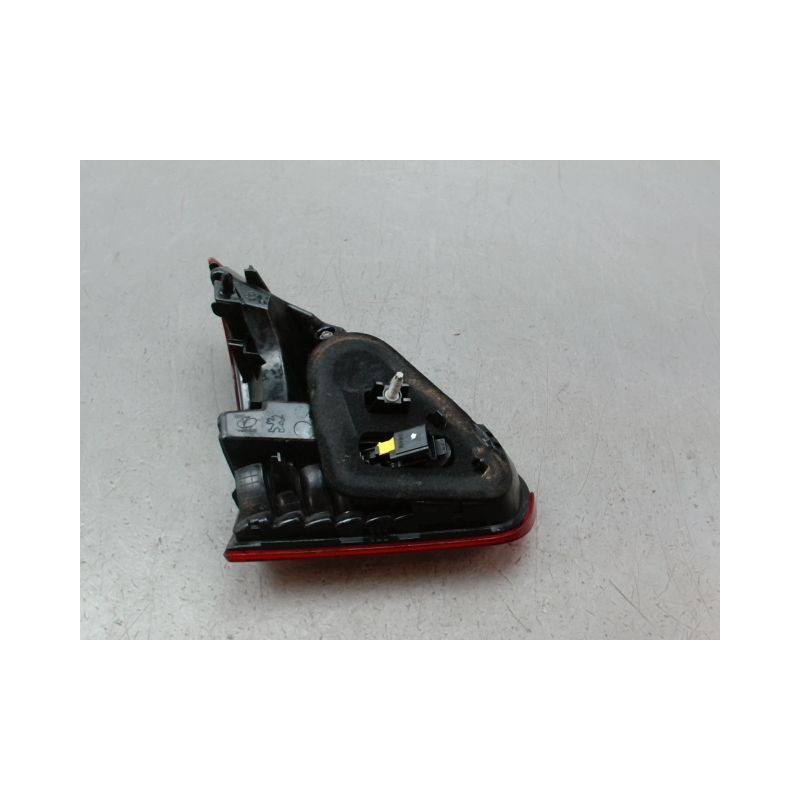 FEU ARRIERE INTERIEUR DROIT PEUGEOT 2008 Phase 1 2013-...