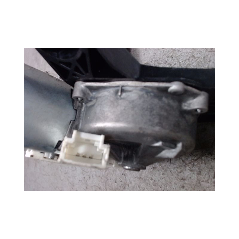 MECANISME ESSUIE-GLACE ARRIERE NISSAN MICRA