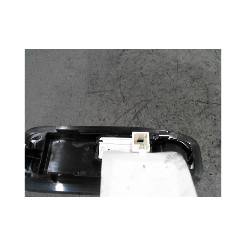 COMMANDE LEVE-GLACE PORTE AVD PEUGEOT 208