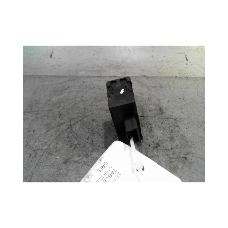 INTERIEUR COMMANDE PHARES PEUGEOT 208