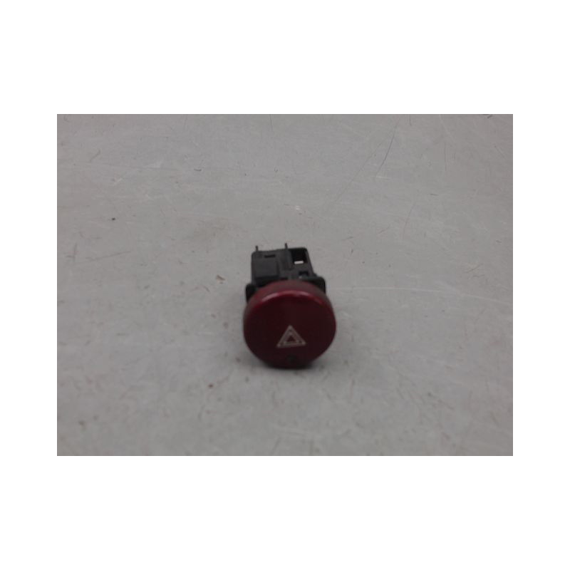 BOUTON DE WARNING CITROEN BERLINGO