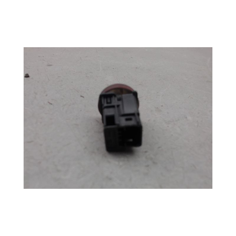 BOUTON DE WARNING CITROEN BERLINGO