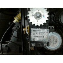 MECANISME+MOTEUR LEVE-GLACE AVANT DROIT MINI MINI 2010-