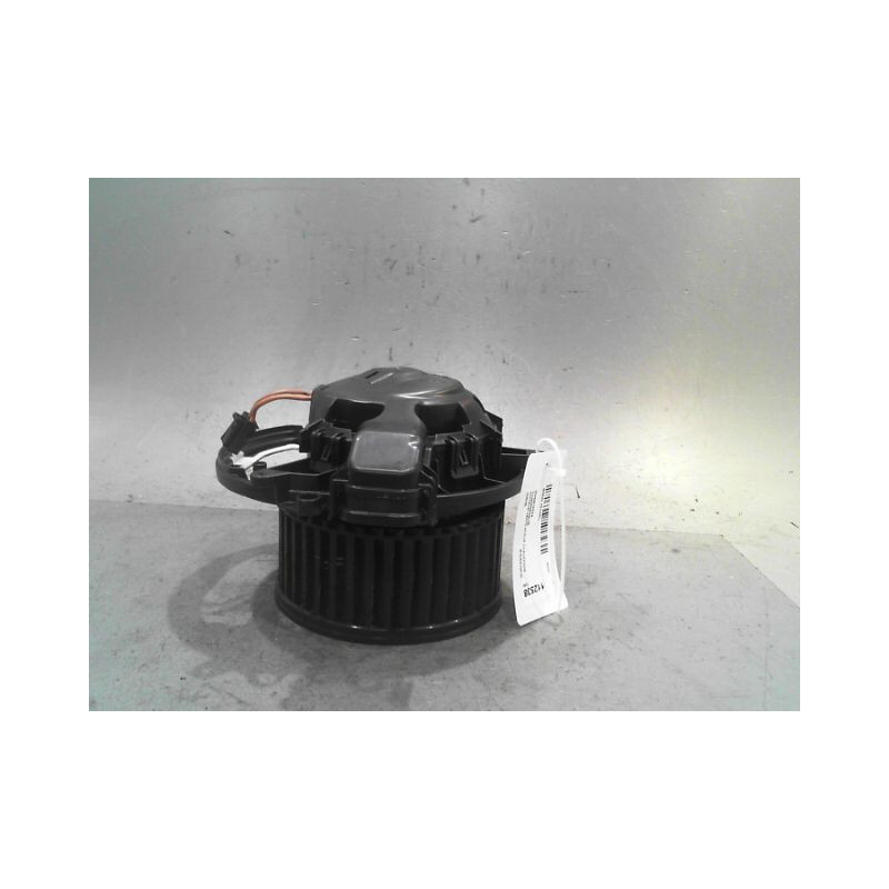MOTEUR VENTILATEUR CHAUFFAGE BMW M140L