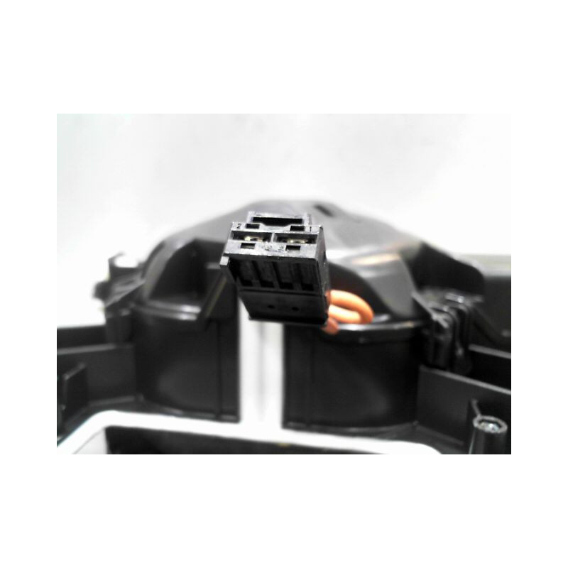 MOTEUR VENTILATEUR CHAUFFAGE BMW M140L