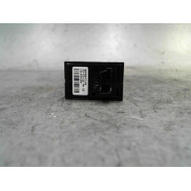 COMMANDE LEVE-GLACE PORTE AVD BMW M140L
