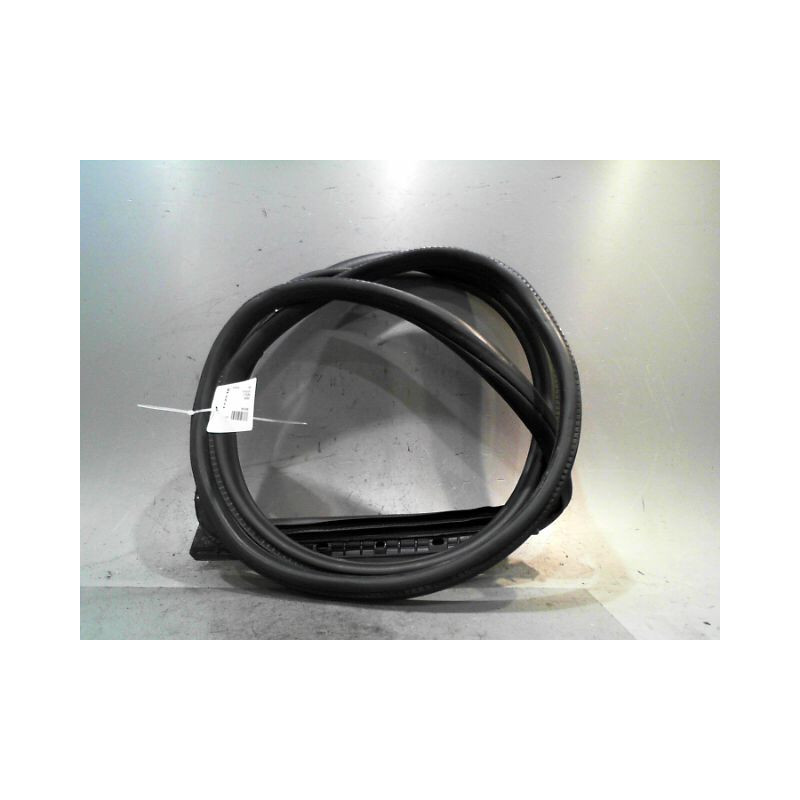 JOINT PORTE AVANT GAUCHE BMW M140L