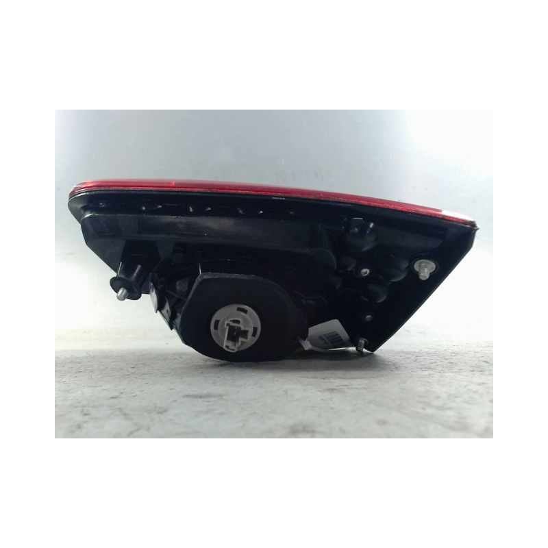 FEU ARRIERE INTERIEUR GAUCHE PEUGEOT 4007