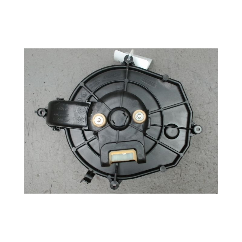 MOTEUR VENTILATEUR CHAUFFAGE CITROEN BERLINGO