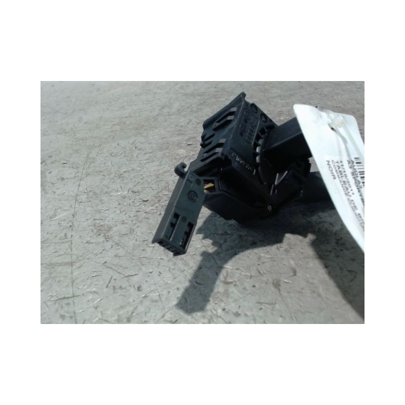 COMMANDE ESSUIE GLACE AUDI A3 SPORTBACK
