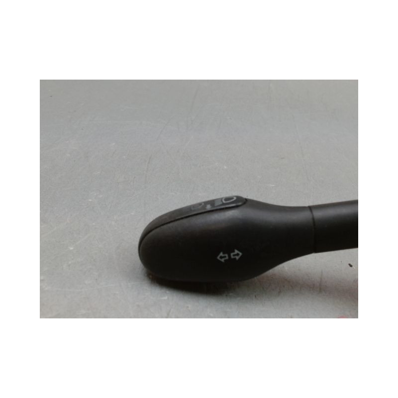 COMMANDE CLIGNOTANT VOLKSWAGEN GOLF III (1H) 1992-1997