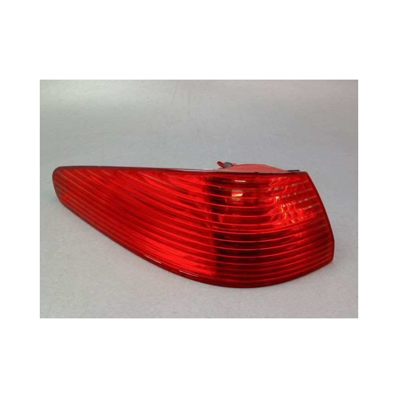 FEU ARRIERE GAUCHE  PEUGEOT 607 BERL. Phase 2 2004-2010
