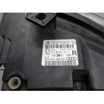 PHARE DROIT AUDI A4