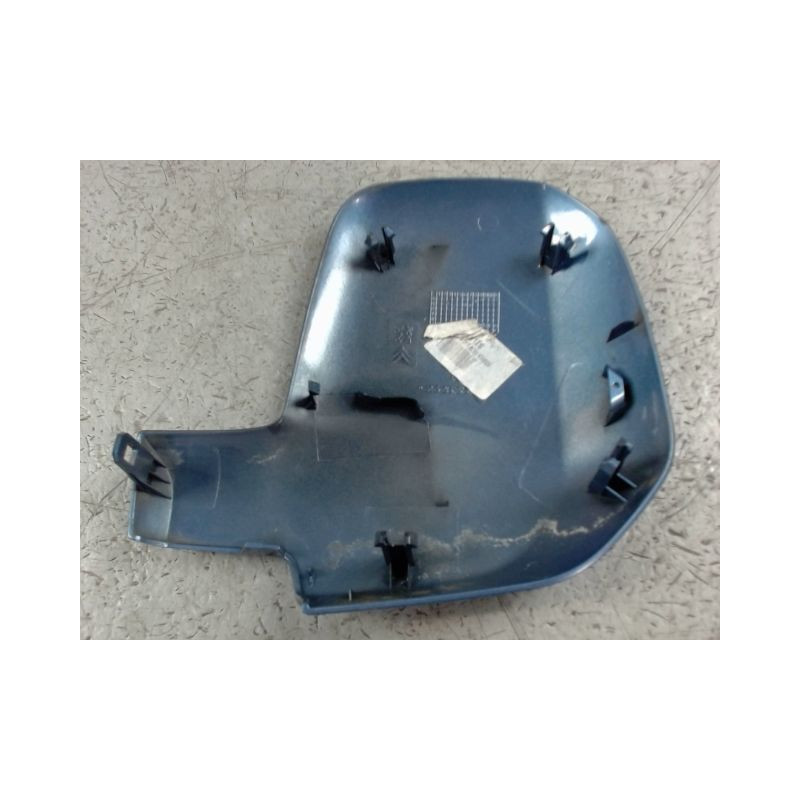 CARENAGE RETROVISEUR EXTERIEUR DROIT PEUGEOT PARTNER TEPEE 2008-