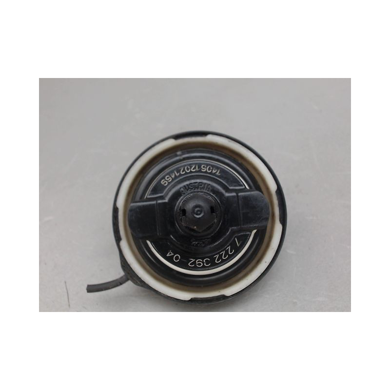 BOUCHON RESERVOIR A CARBURANT B.M.W. SERIE 1