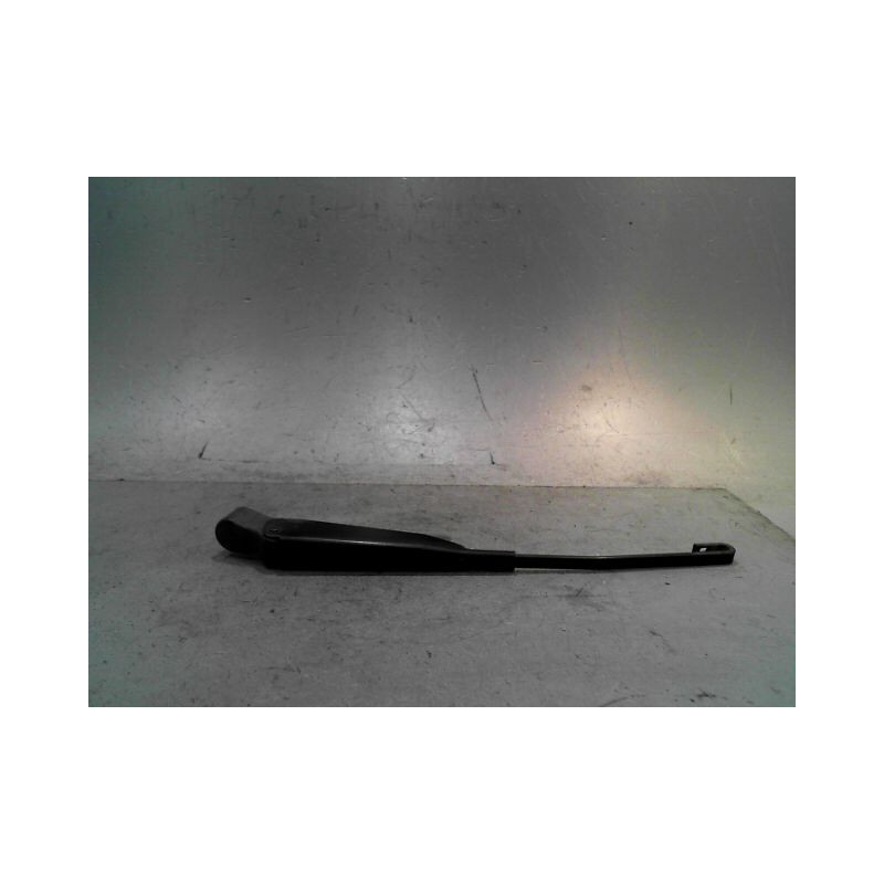 BRAS ESSUIE-GLACE ARRIERE PEUGEOT 106